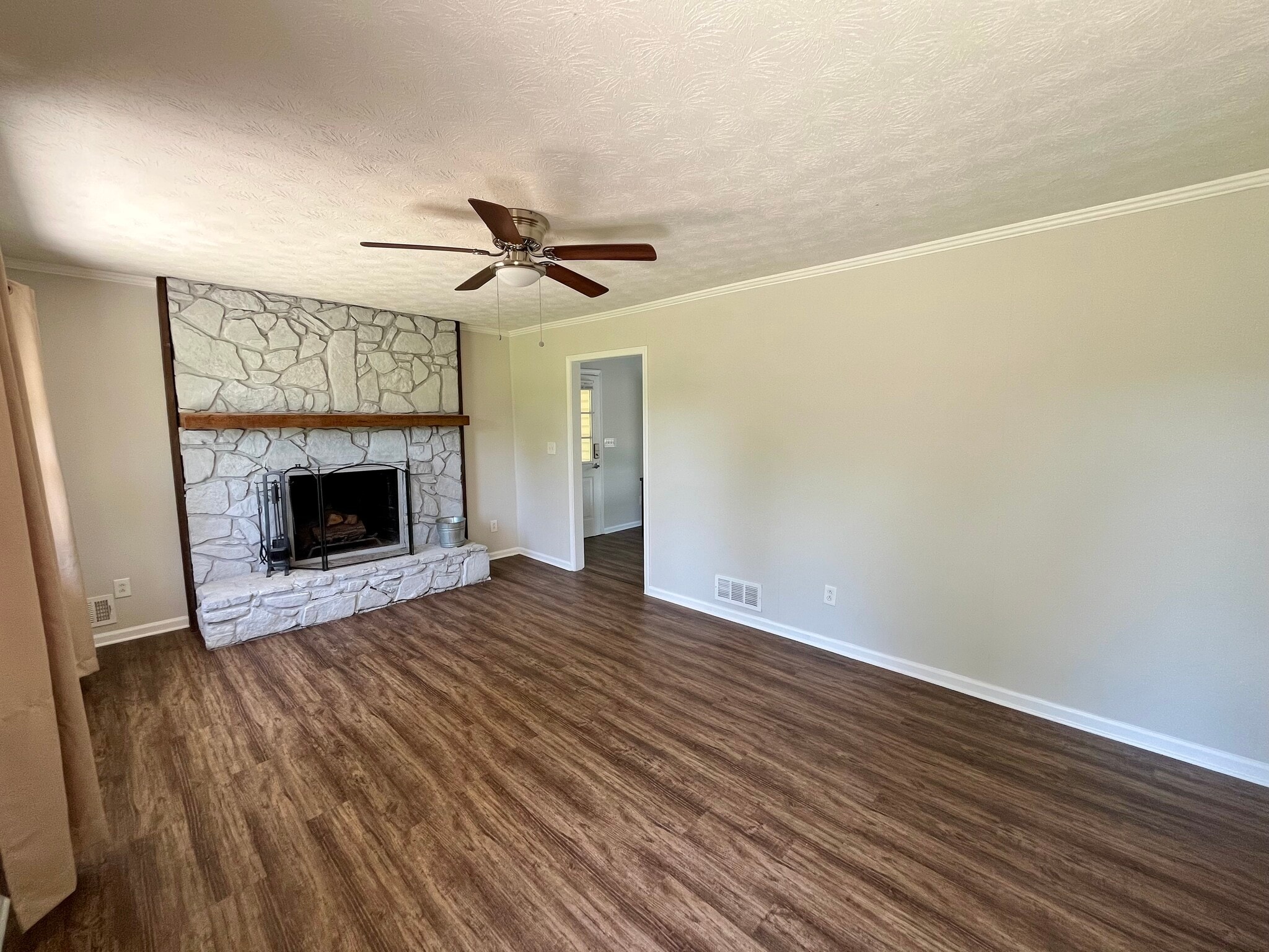Living Room - 9330 Wallace Tatum Rd