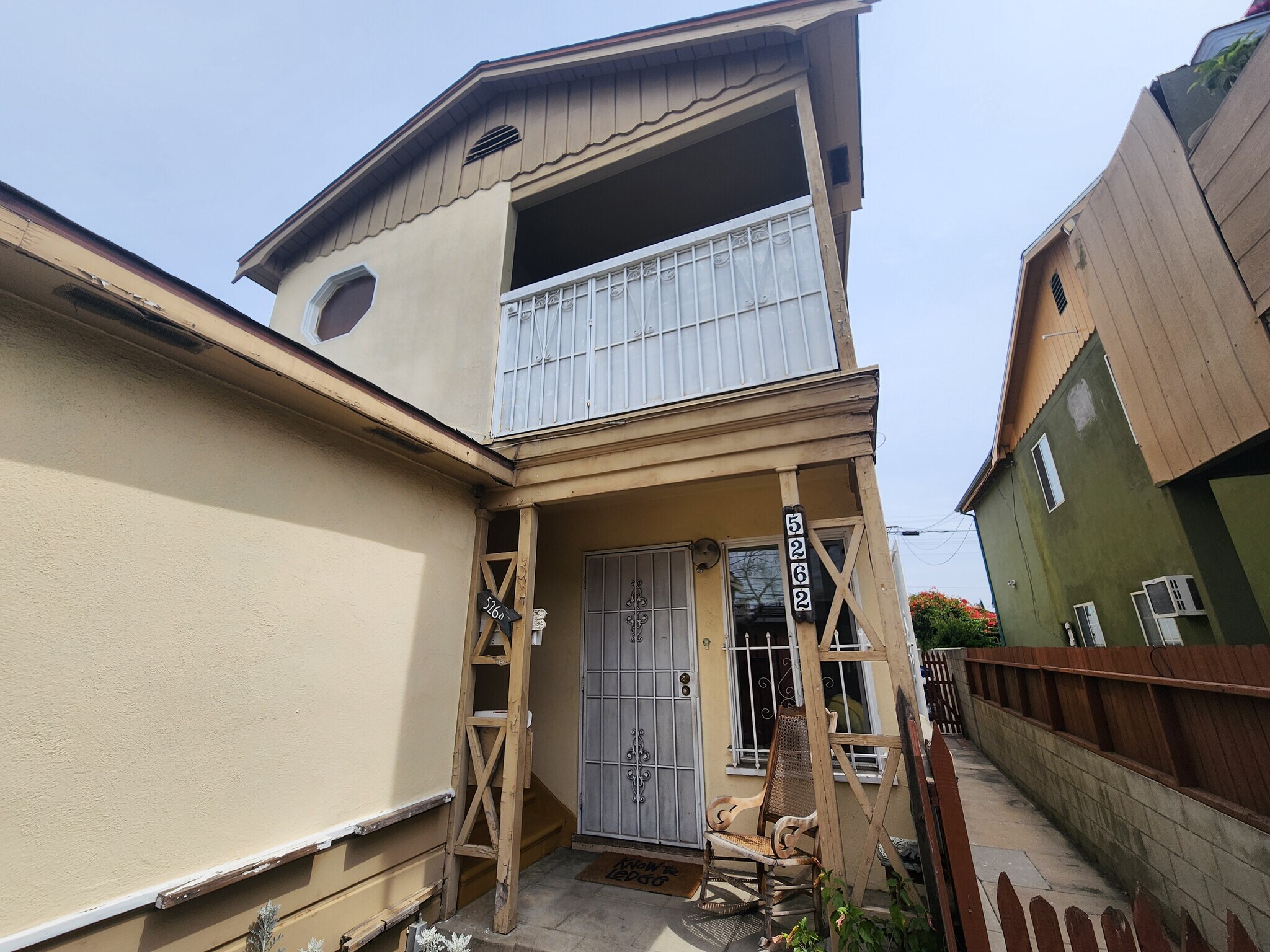 Building Photo - 5264 Cahuenga Blvd