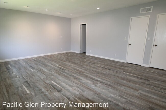 Building Photo - 3 br, 2.5 bath House - 7903 Via Magdalena