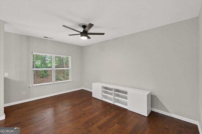 Building Photo - 127 Seabreeze Ct