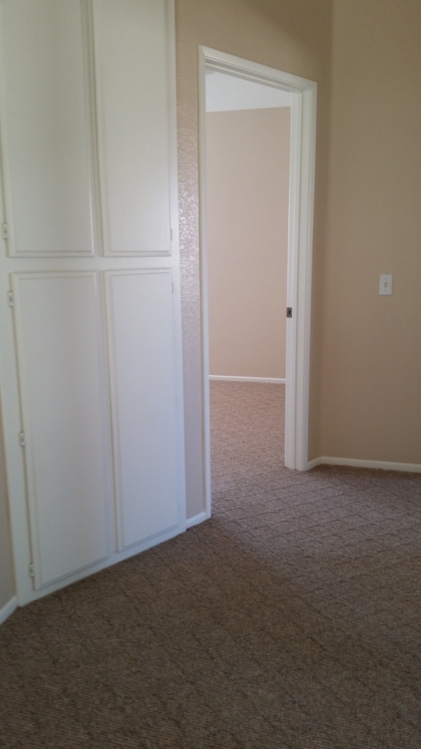 Building Photo - POOL FOR THE SUMMER! SPACIOUS 4 BEDROOM 3 BATH EAGLE RANCH HOME