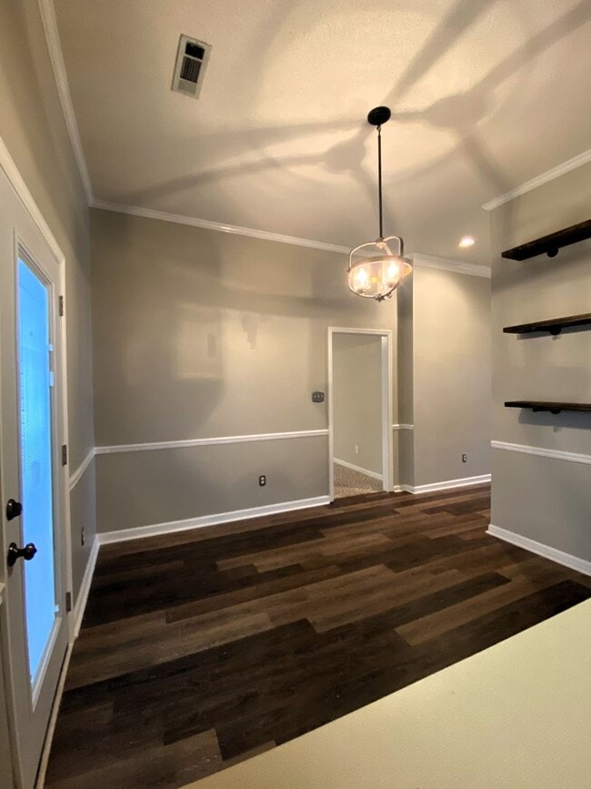 Building Photo - Coming Soon!