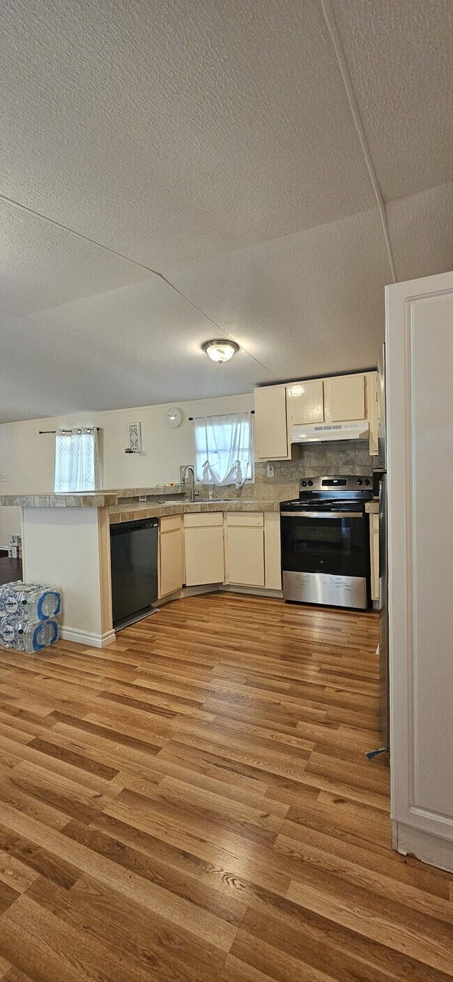 Building Photo - 14493 Enchanted Waters Dr