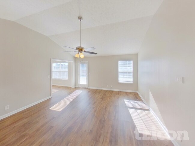 Building Photo - 3107 Donard Ct