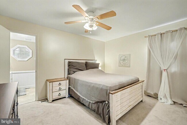 Building Photo - 4111 Hoffman Dr