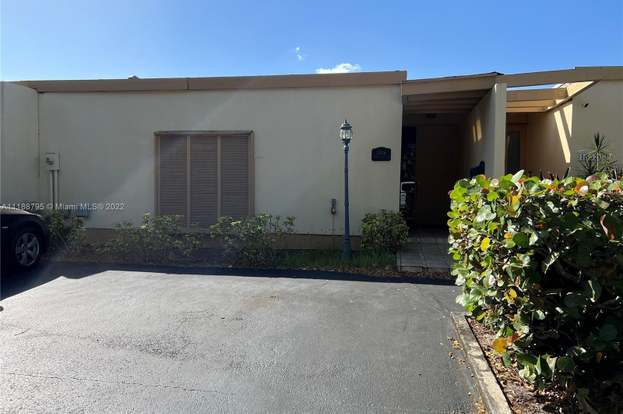 Building Photo - 15516 Sharpecroft Dr