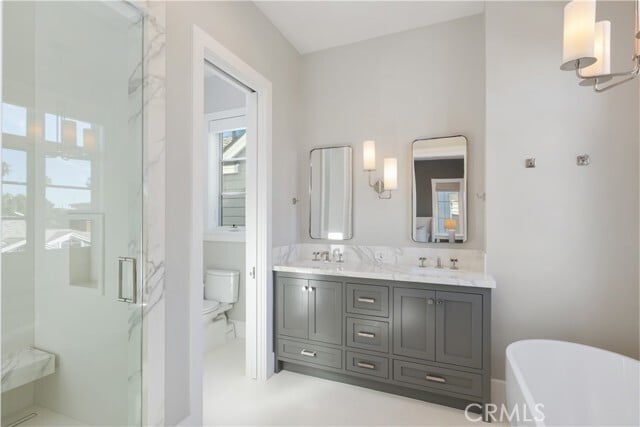 Building Photo - 708 Heliotrope Ave