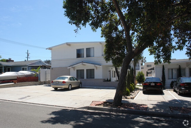 Building Photo - 1465-1469 Thomas Ave