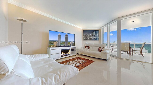 Building Photo - 4779 Collins Ave