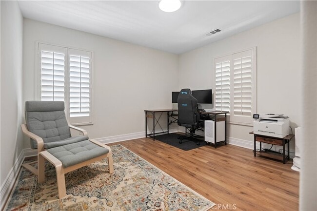 Building Photo - 11015 Van Uffelen Dr