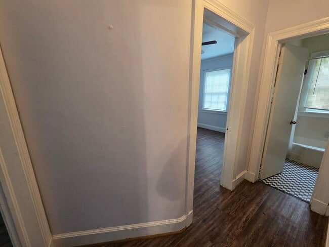 Building Photo - Lakebottom Park 2Bedroom