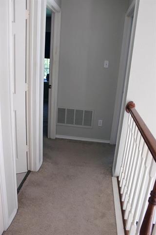 Building Photo - 2213 Ellis Dr