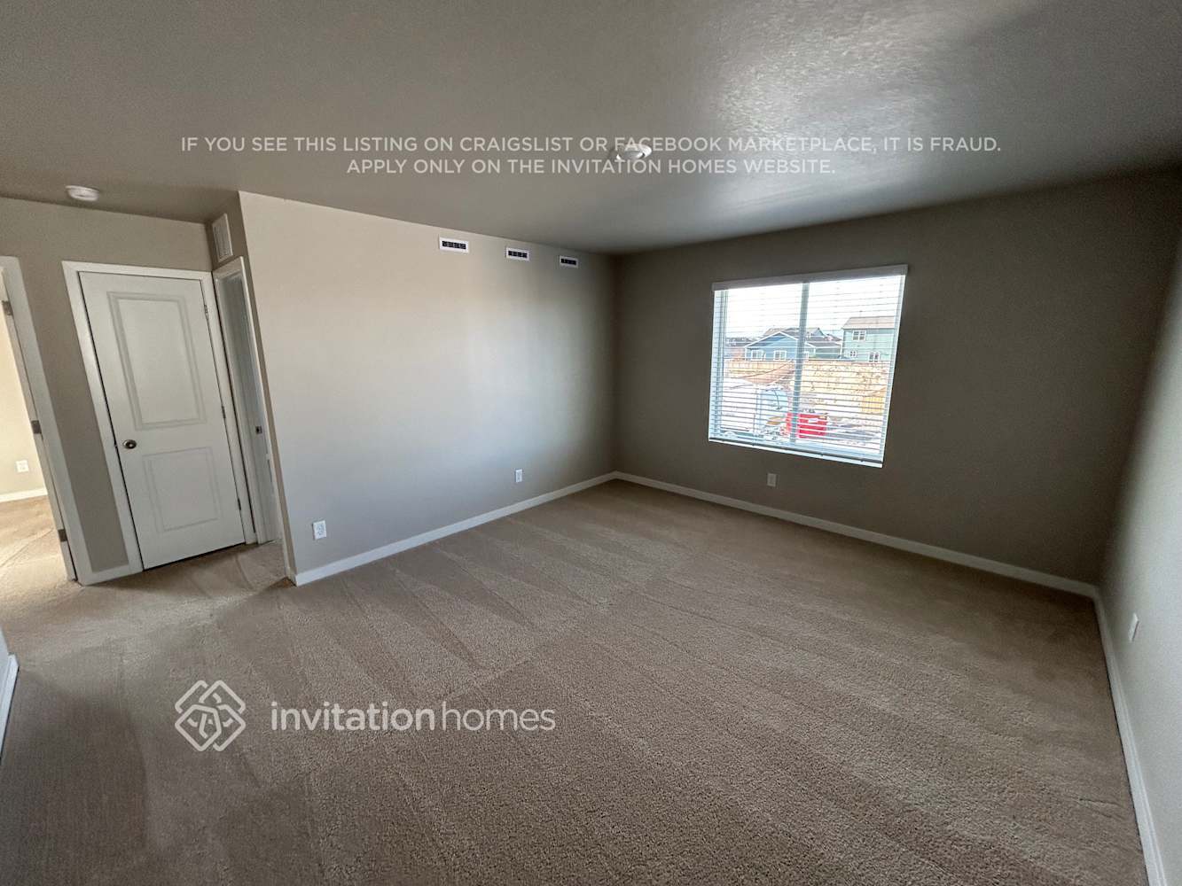 Building Photo - 970 Cascade Falls St