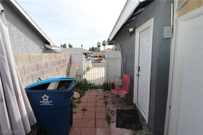 Building Photo - 4800 Fernley Way