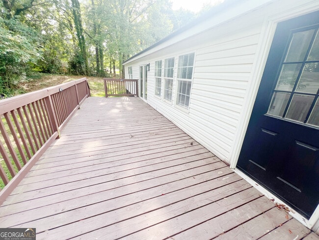 Building Photo - 325 Washington Dr