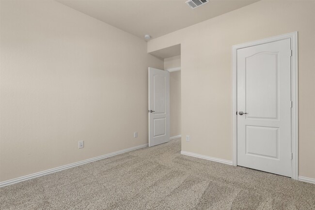 Building Photo - 2425 Village Azalea Dr