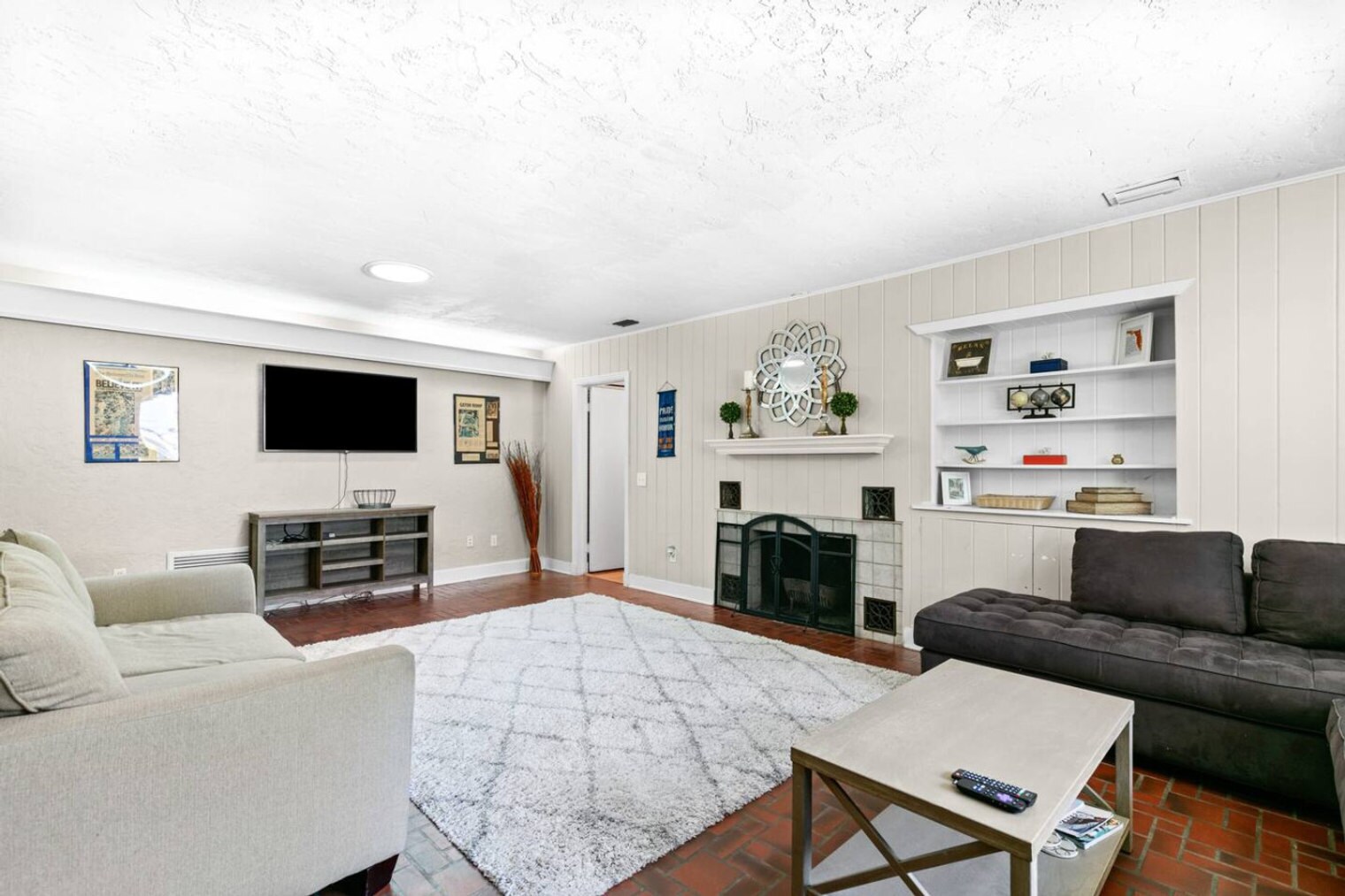 Building Photo - 1929 NW 7th Ln