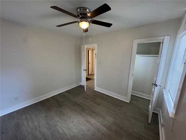 Building Photo - 102 9th Ave