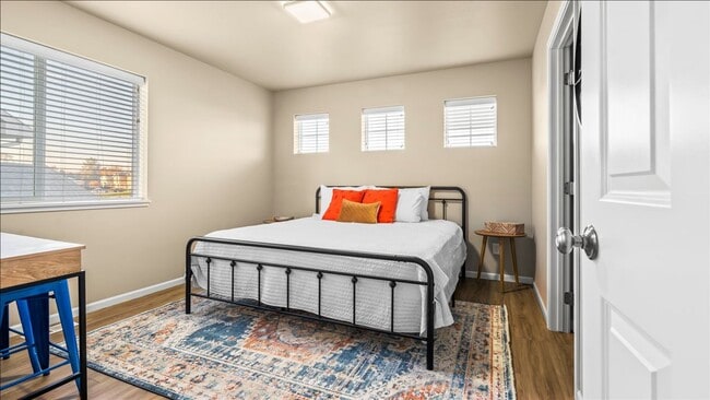 Building Photo - Unfurnished | Summerland Twinhomes | Waterloo | Near Lost Island Waterpark