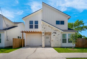 Building Photo - 6208 Force St