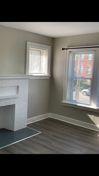 Building Photo - 5017 Milentz Ave