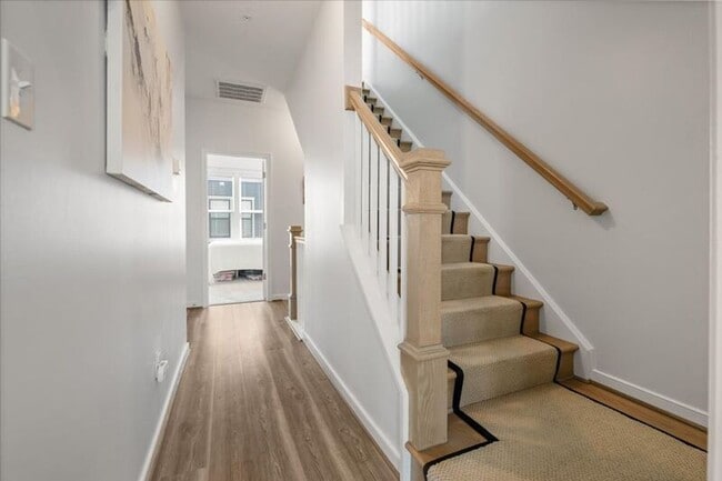 Building Photo - 18 Shiplock Row