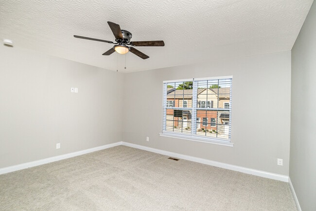 Building Photo - 505 Station Ct