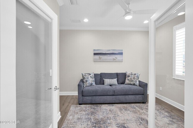 Building Photo - 341 Good Life Wy