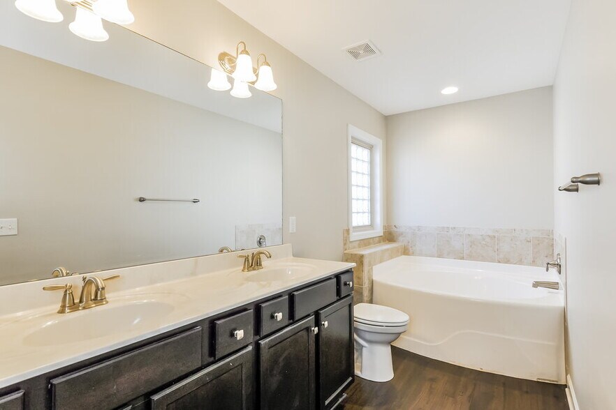 Building Photo - 408 McCarthy Dr