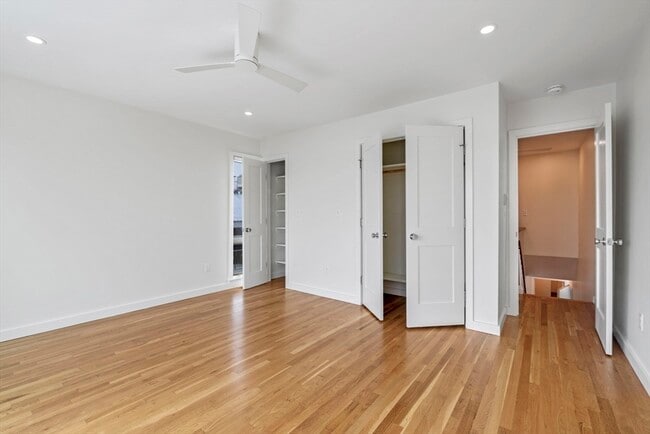 Building Photo - 34 Constitution Way