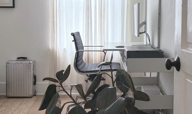 Building Photo - 1385 Allison Ave