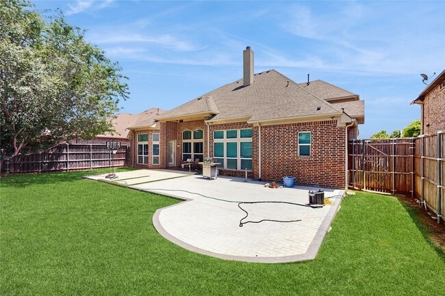 Building Photo - 6073 Kerry Dr