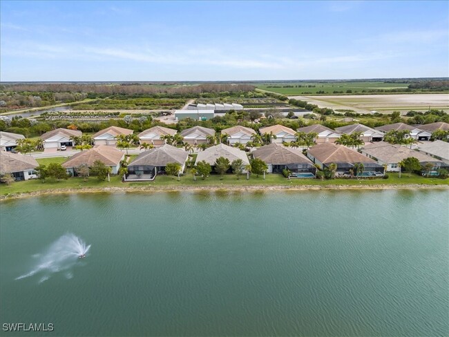 Building Photo - 14672 Edgewater Cir