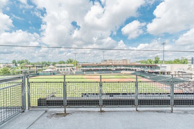 Building Photo - 111 Railroad Ave