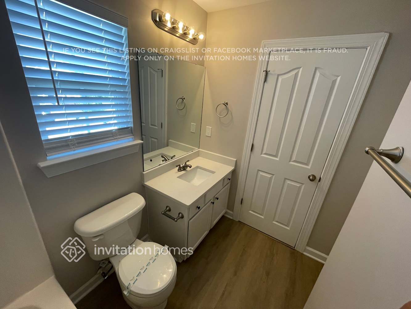 Building Photo - 527 Clearwater Dr