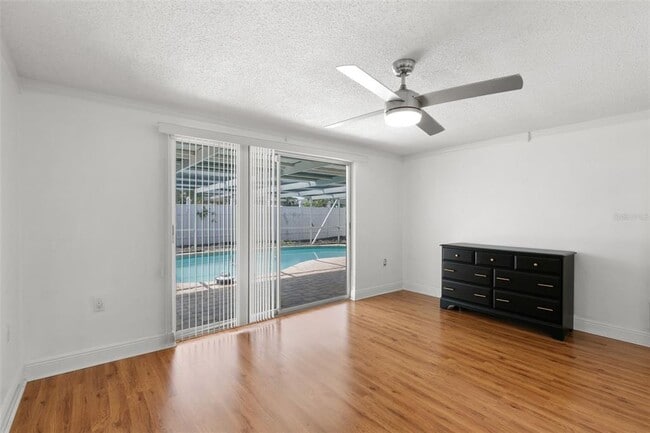 Building Photo - 7114 Parrot Dr