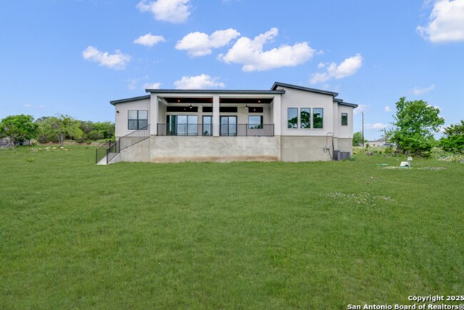 Building Photo - 6846 Spring Branch Rd
