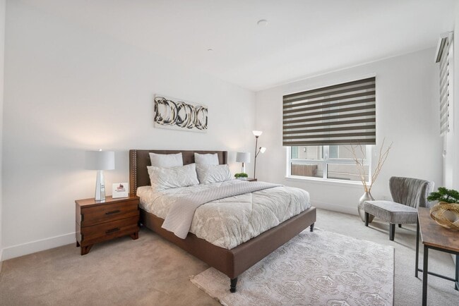 Building Photo - Gorgeous penthouse condo in East Industrial neighborhood – Fremont!