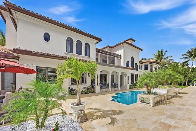 Building Photo - 628 Coral Way