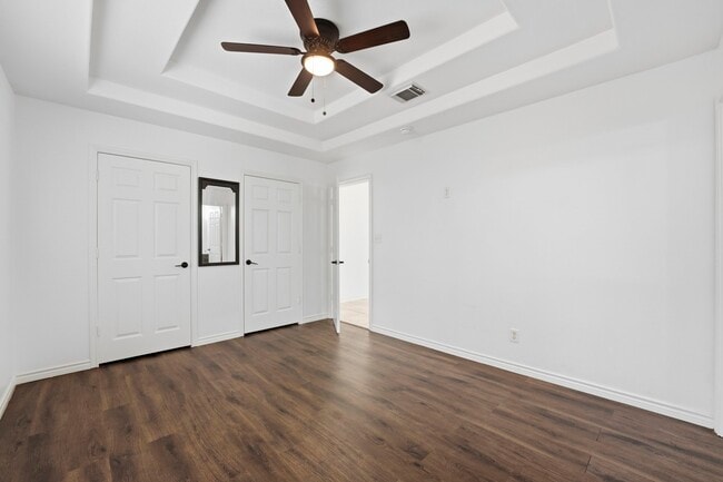 Building Photo - 12322 Royal Lake Dr