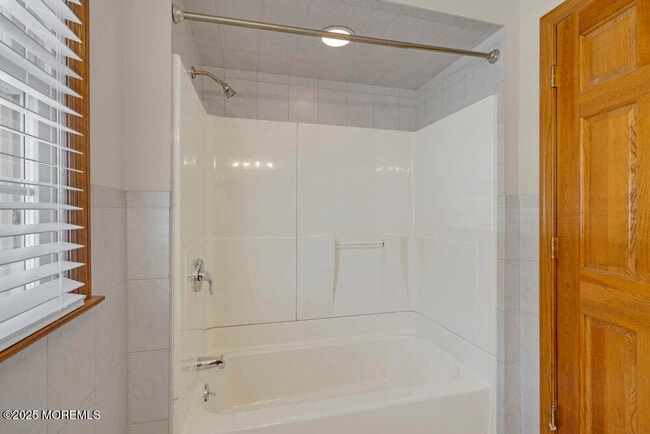 Building Photo - 2202 NJ-88