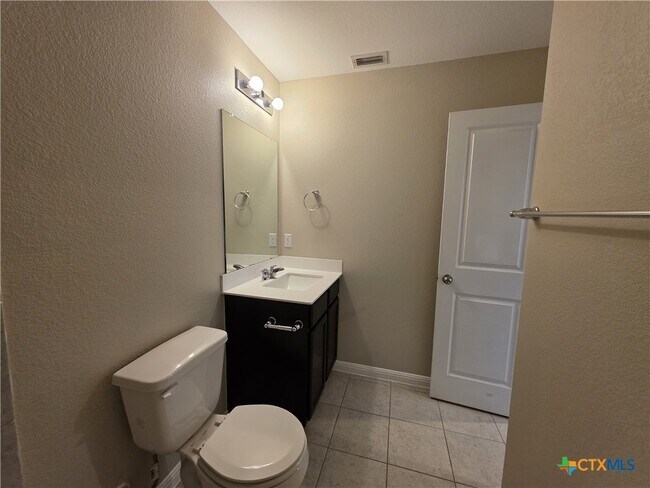 Building Photo - 130 Frasier Dr