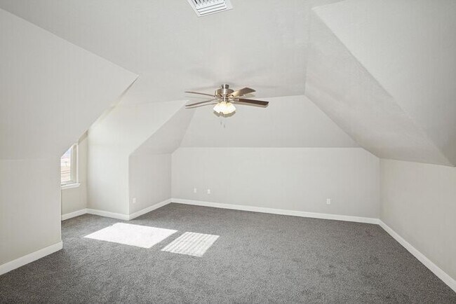 Building Photo - 15101 Helium Rd