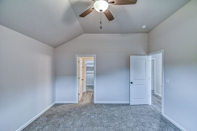Building Photo - Brand New Construction in Varenna Landing!