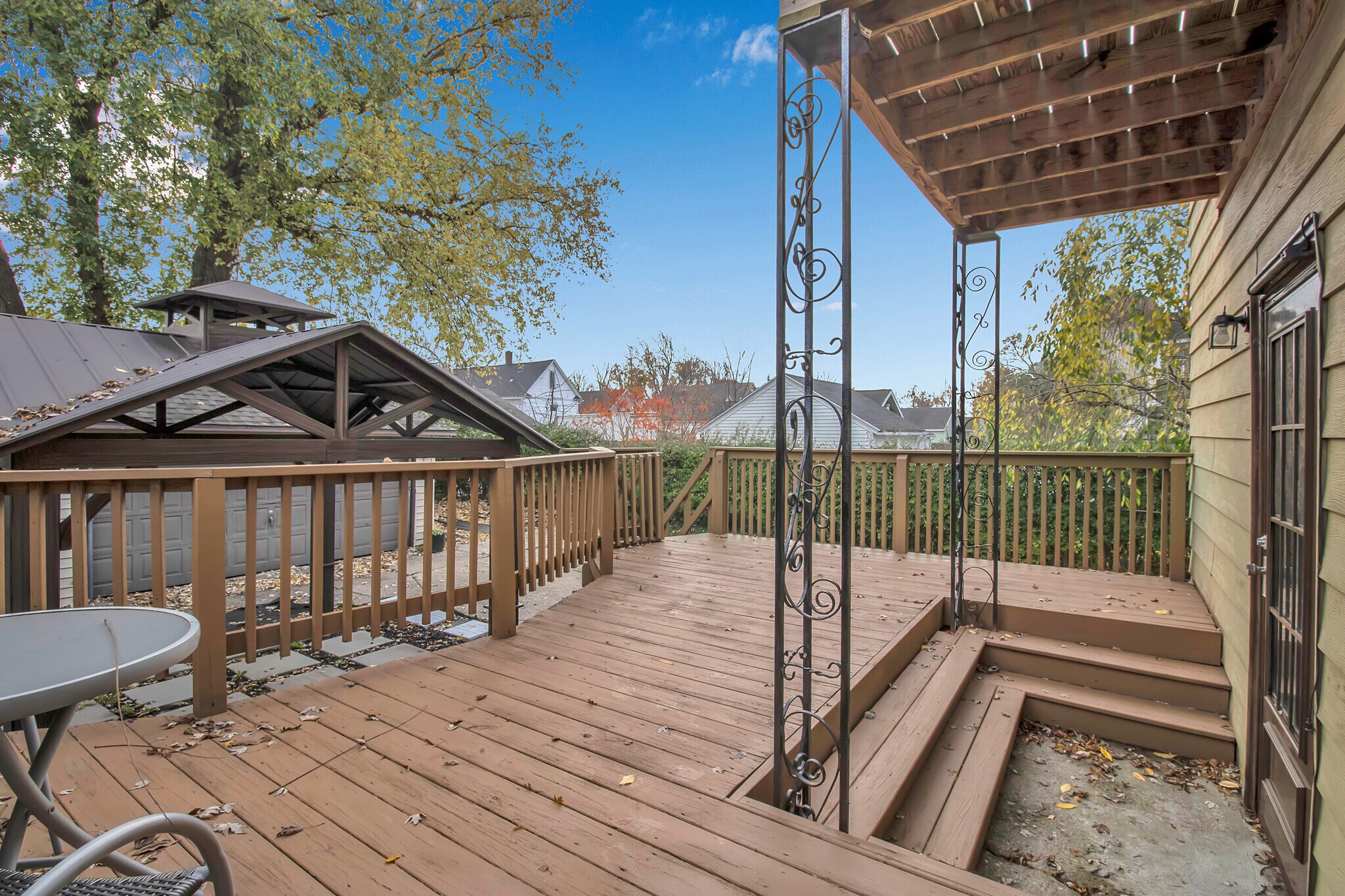 Building Photo - 79 Ideal St