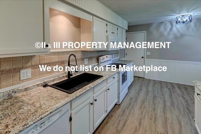 Building Photo - 537 NW Valleybrook Rd