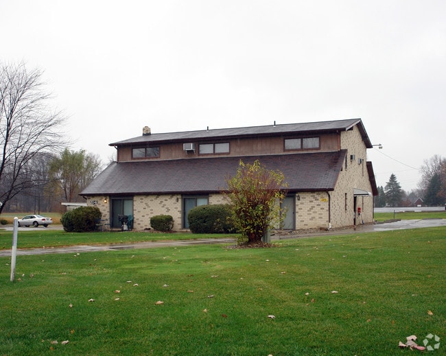 2041 Wolosyn Cir 2041 Wolosyn Cir Youngstown OH 44514 Apartment Finder