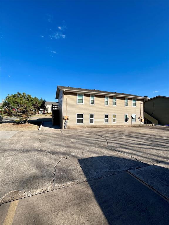 Building Photo - 300 Chalmette Dr