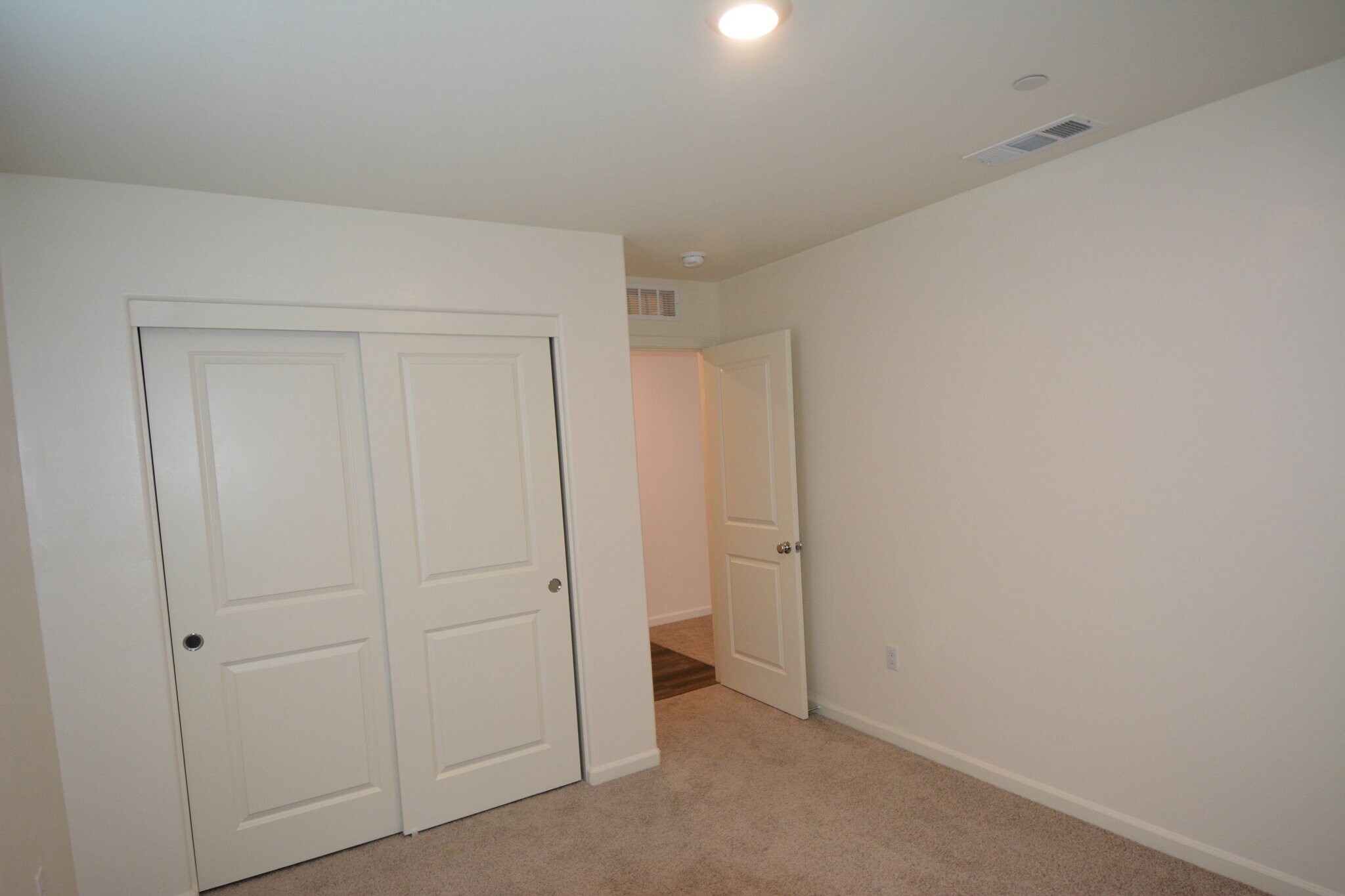 Building Photo - 8911 Tristania Pl