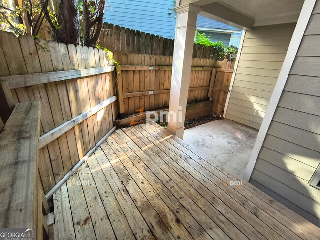 Building Photo - 1778 Maple Walk Cir SW